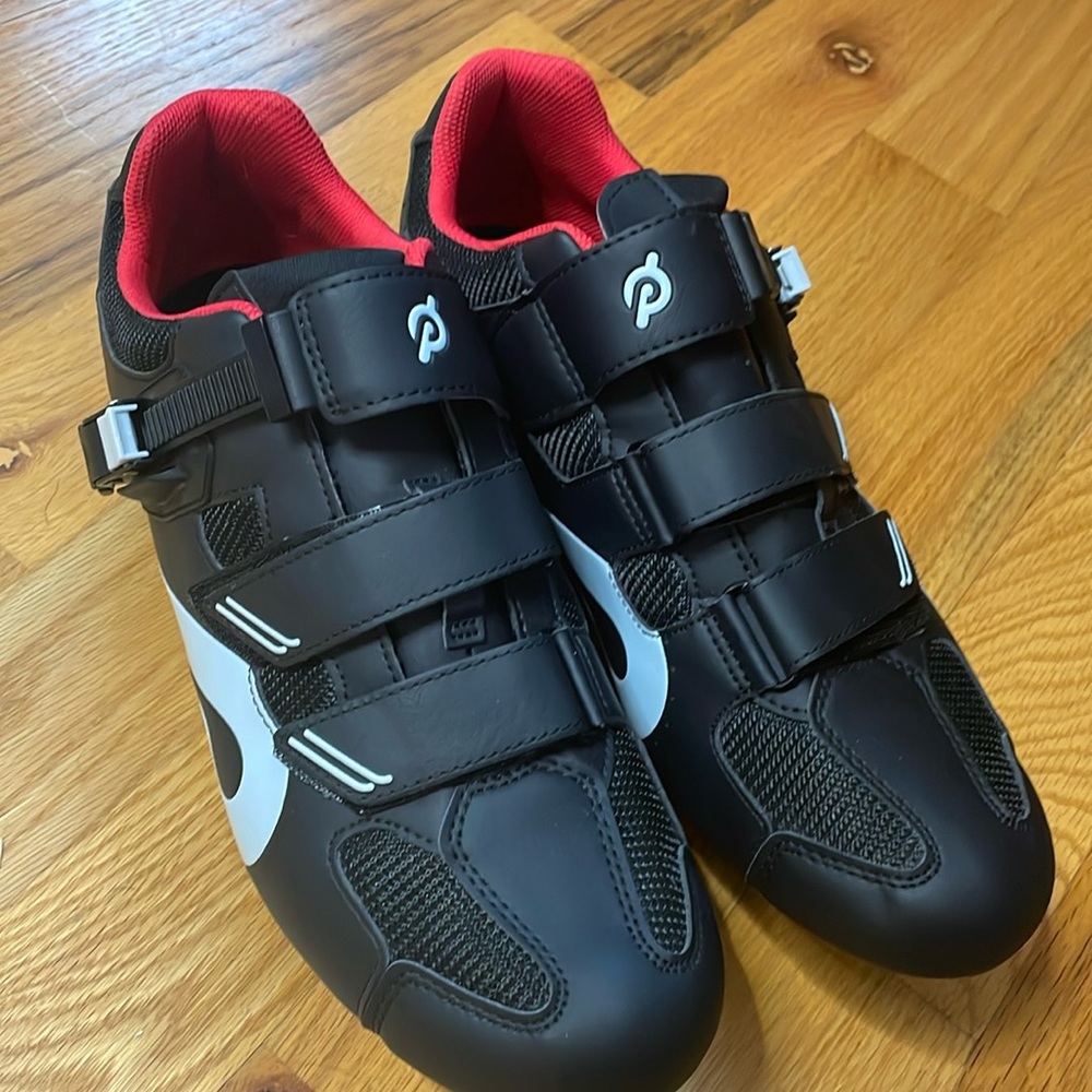 Peloton bike shoes size 48